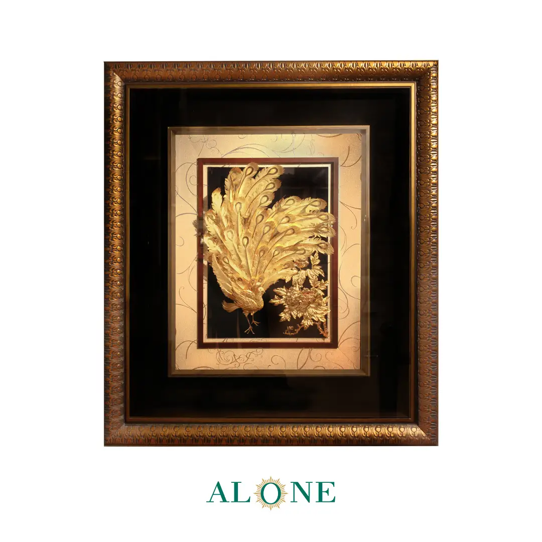 تابلو طاووس پر افشان 113*132