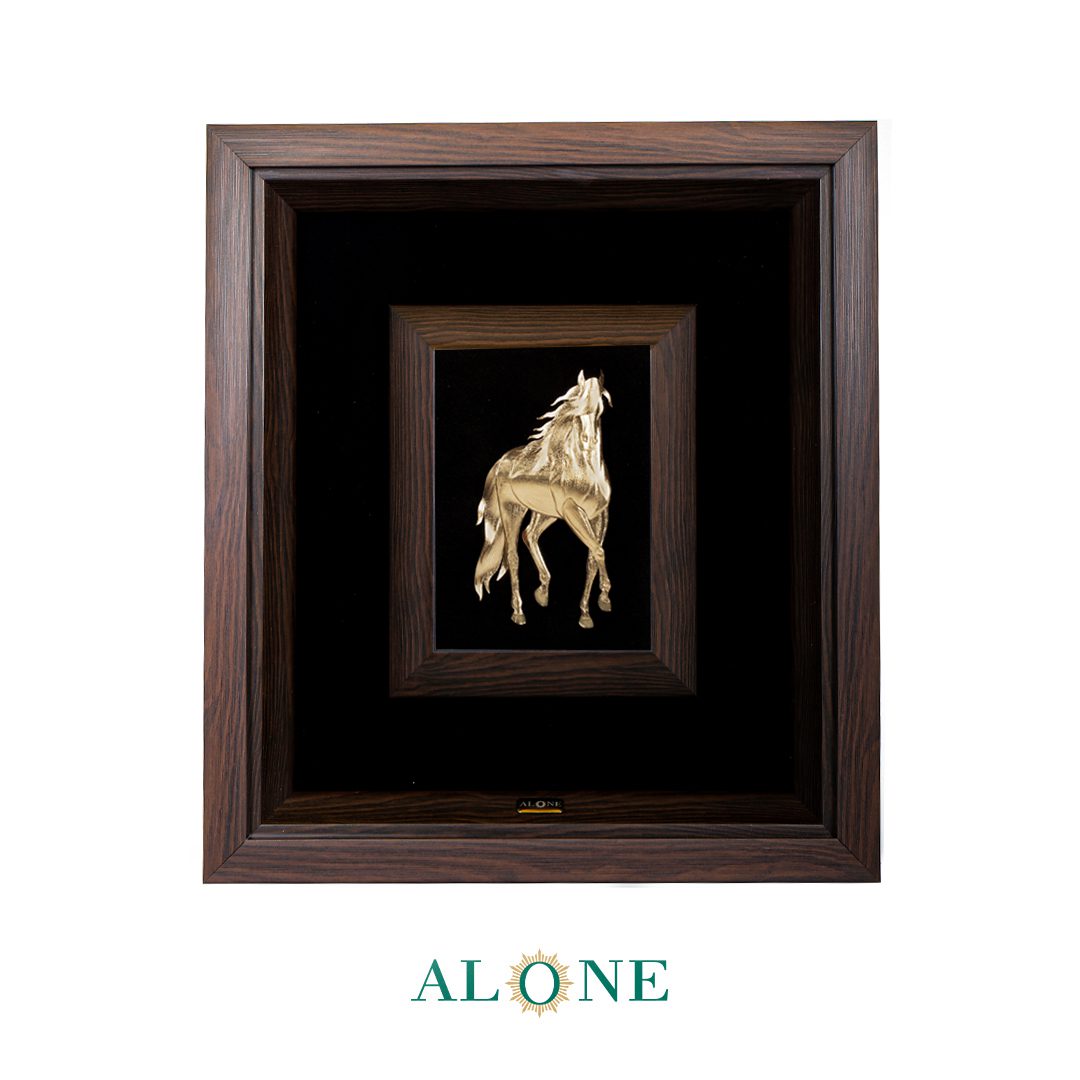 تابلو تارا قهوه ای 32*36