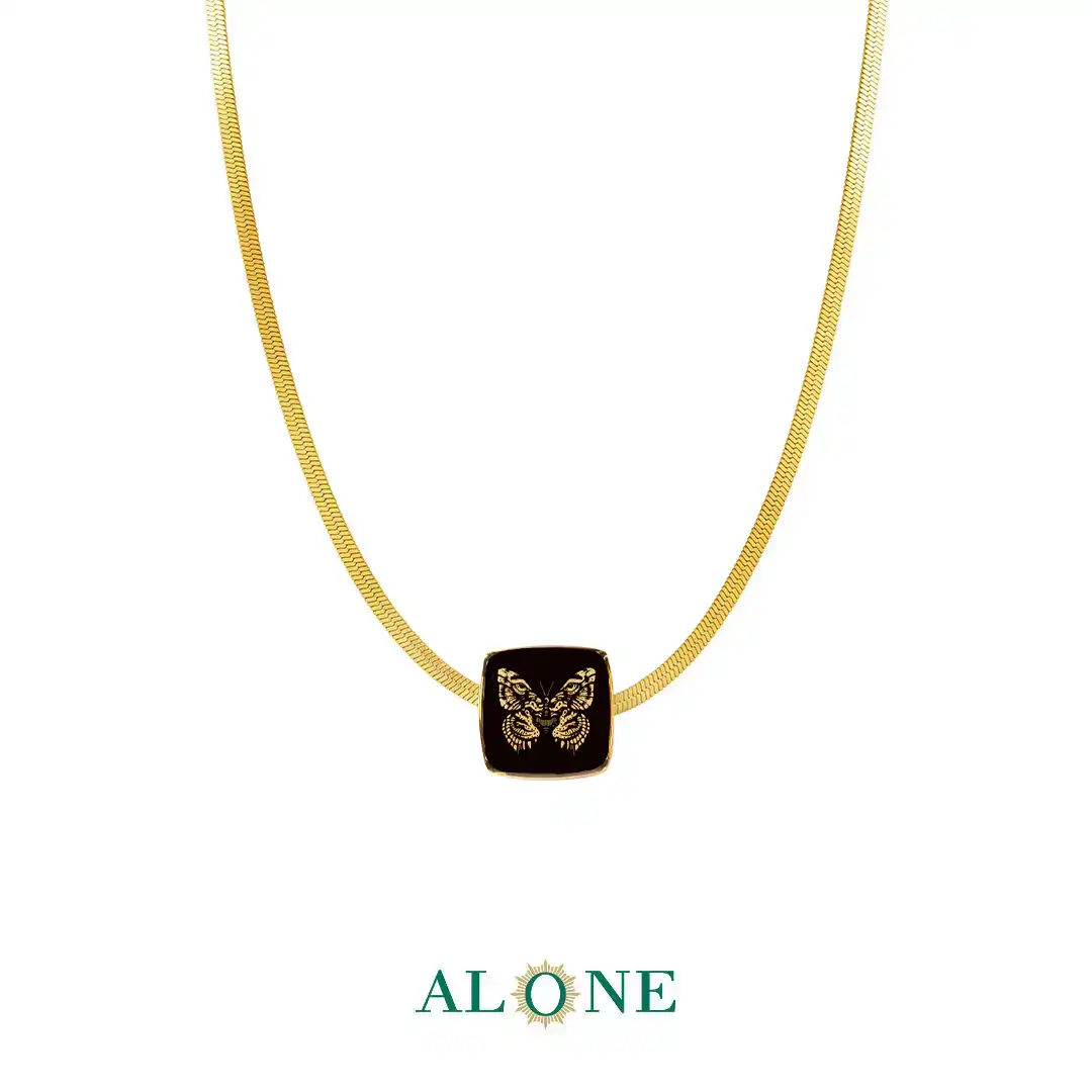 گردنبند مربع نيلا انيكس فران