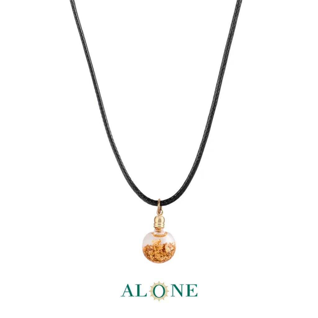 گردنبند شیشه ای توپی کوچک