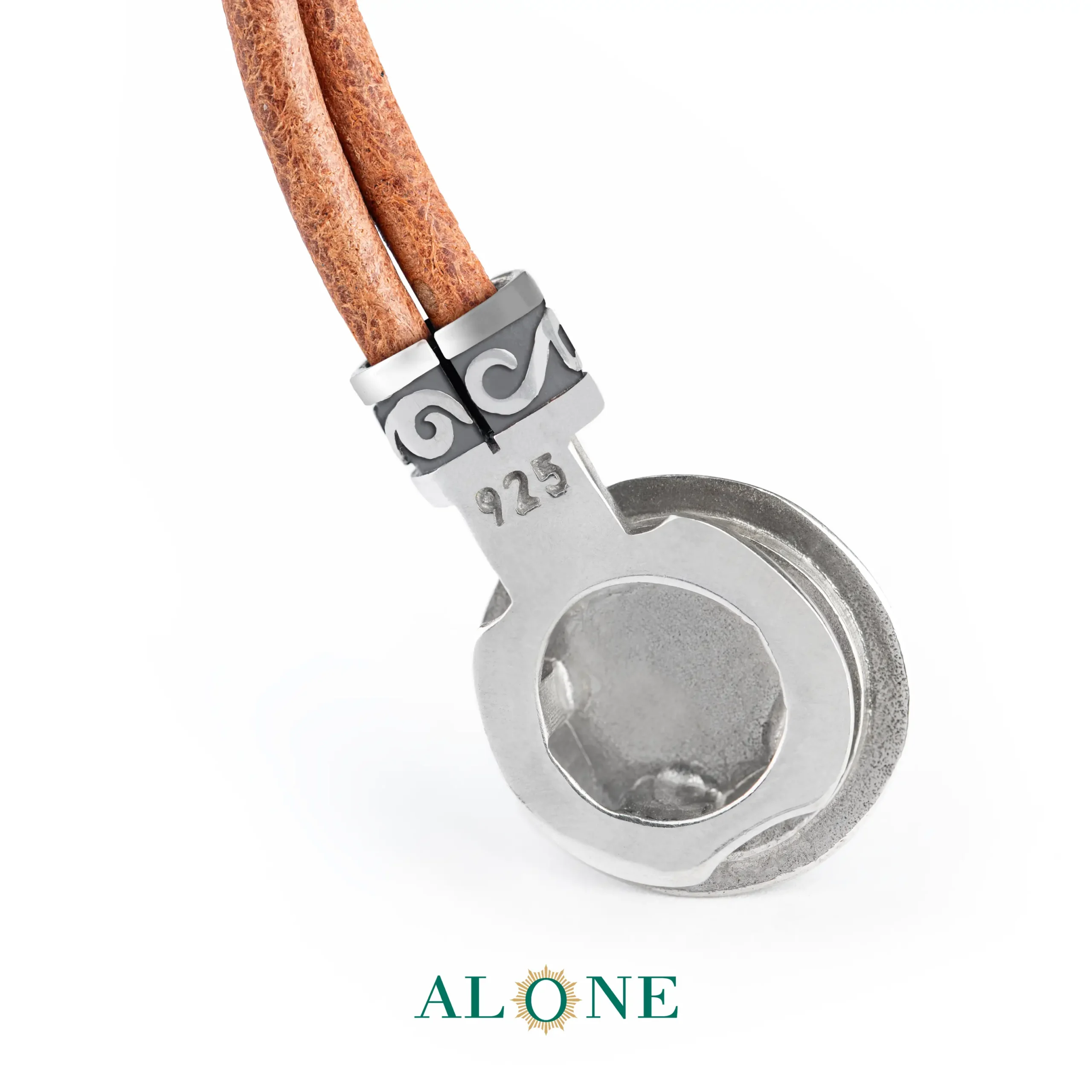 دستبند نقره گرد قهوه ای روشن هورام