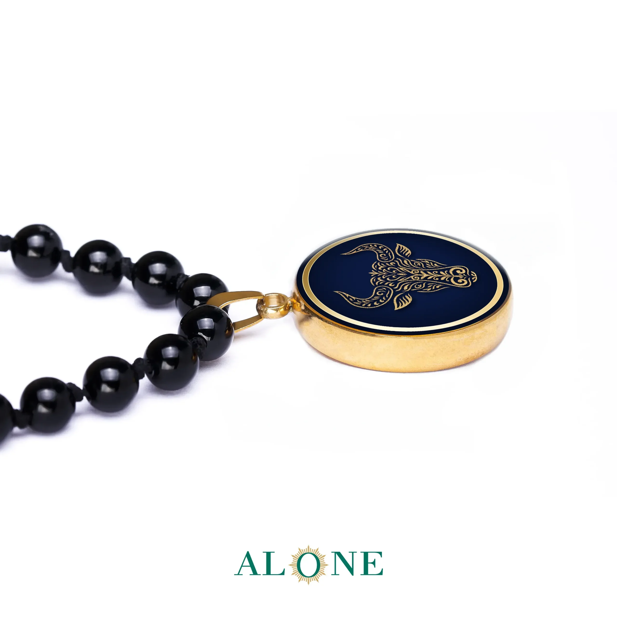 گردنبند انیکس با آویز سرمه ای اردیبهشت